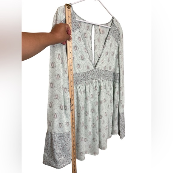 Free People Rolling Hills Print Bell sleeve Boho tunic in Green Comb,Size M - Picture 7 of 10